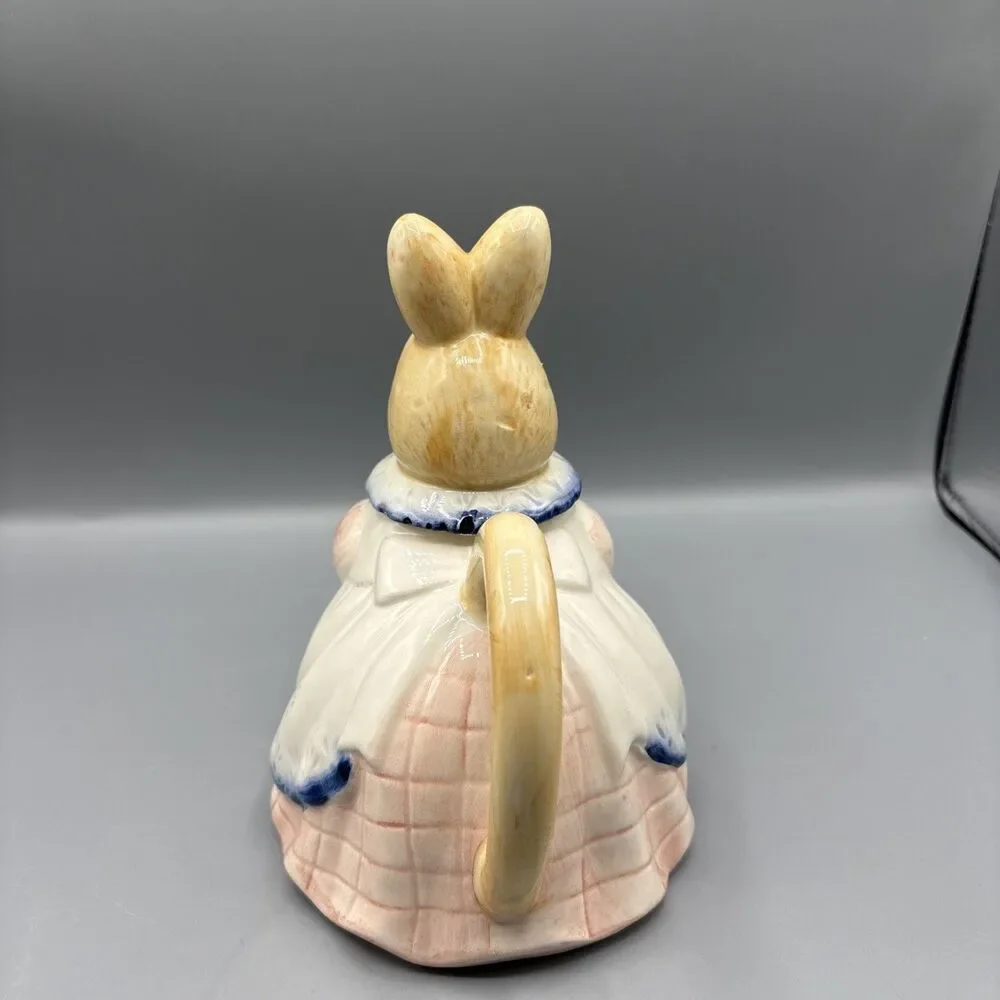 White bunny mom